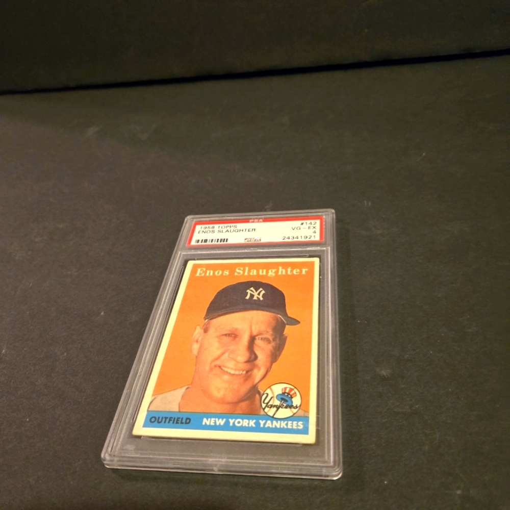 1958 TOPPS ENOS SLAUGHTER # 142 BASEBALL HOF YANKEES CARD SLAB PSA 4